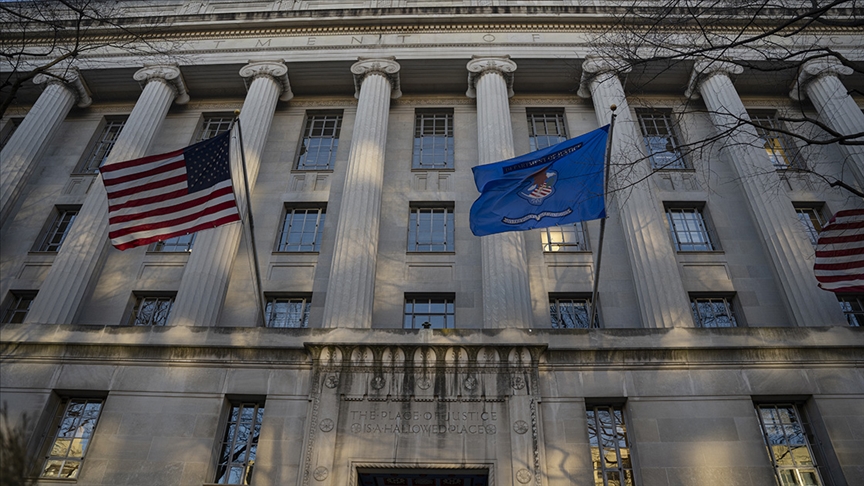 ABD Adalet Bakanlığı, Epstein dosyalarından kaldırılan Trump fotoğrafını yeniden yayımladı