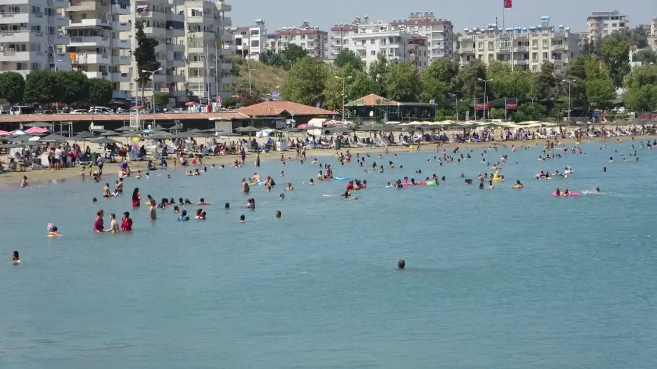 Adana ve Hatay'da Deniz Yasağı