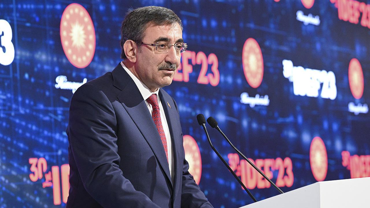 Cevdet Yılmaz: Türkiye savunma sanayiinde ilk 10'u hedefliyor