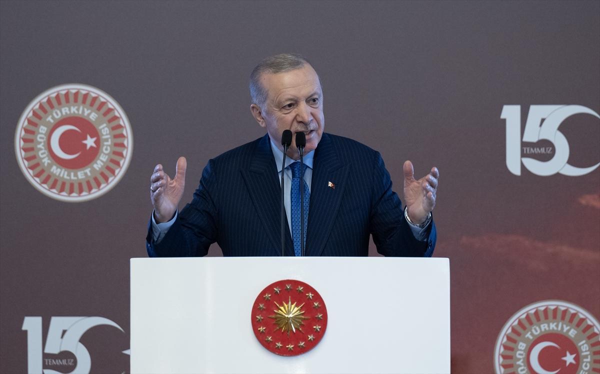 Erdoğan'dan 15 Temmuz mesajı: FETÖ ile mücadele kararlılıkla sürecek