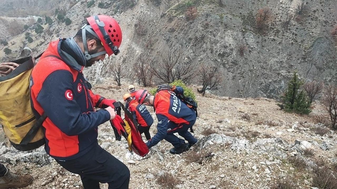 Hatay'da kaybolan kadın lav tüpü mağarasında sağ bulundu