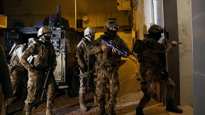 Suç Örgütlerinin Sosyal Medya Ağına 52 İlde Darbe: 216 Gözaltı