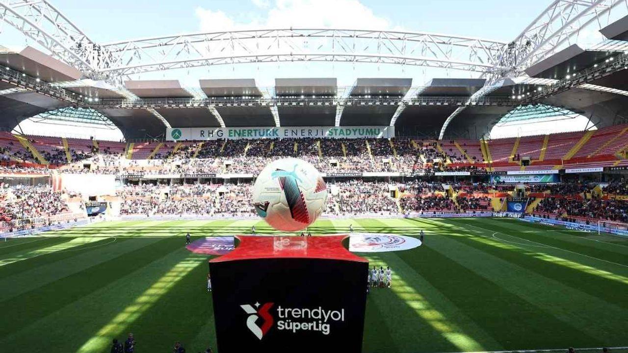 Süper Lig'de 2026-2027 sezonu fikstürü çekildi: Derbi haftaları belli oldu