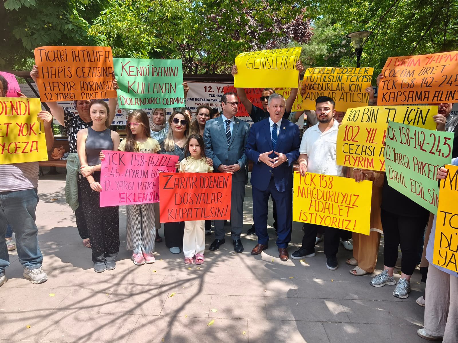 TCK 158 mağdurlarından Ankara'da adalet çağrısı