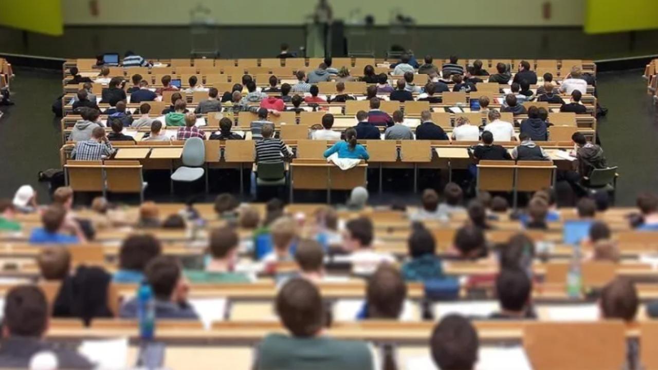 YÖK 'ten Kontenjan Hamlesi: İş Gücü Piyasasının İhtiyaçları Planlamaya Yön Veriyor