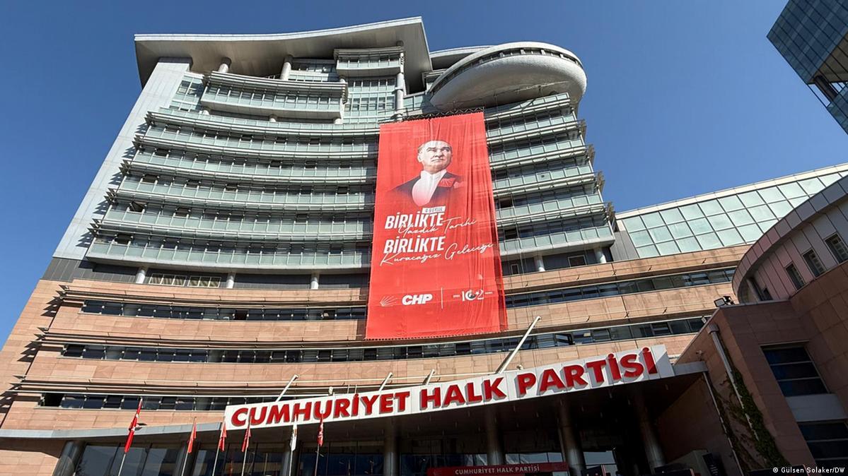 CHP’de İhraç Depremi: 49 Üst Düzey İsim Disipline Sevk Edildi!