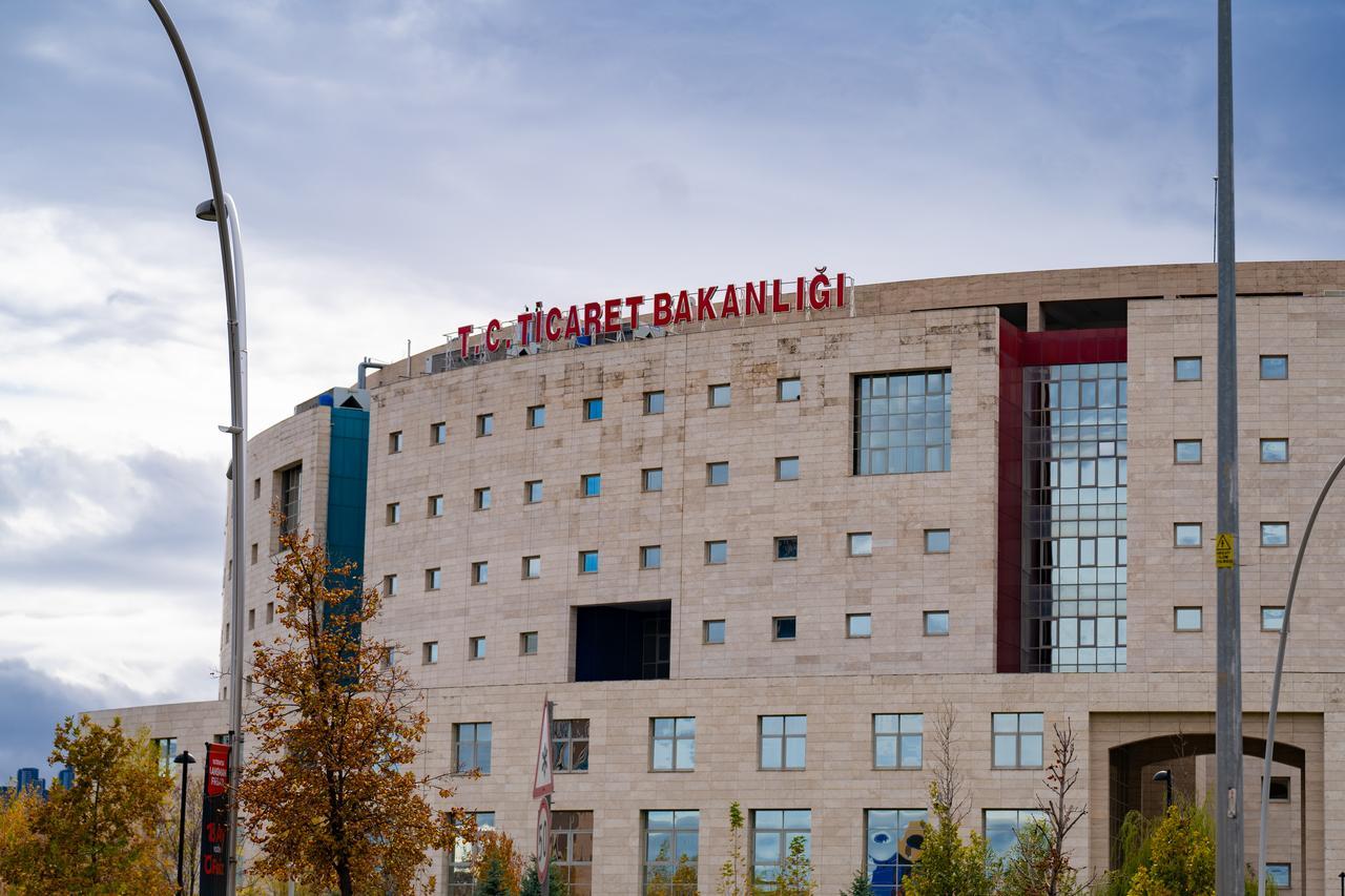 E-İhale'de Rekor Gelir: İlk 6 Ayda 2,7 Milyar Liralık Satış Yapıldı