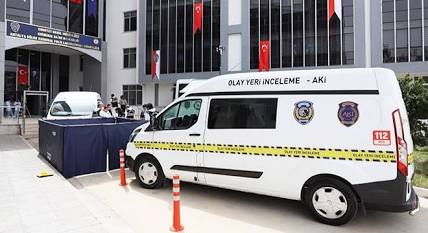 Hatay’da Şüpheli Ölüm: 50 Yaşındaki Adam Elektrik Direğinde Ölü Bulundu