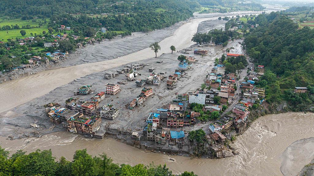 Nepal'de Sel Felaketinde Bilanço Ağırlaşıyor: Can Kaybı 538'e Yükseldi, 1300'den Fazla Kişi Kayıp!
