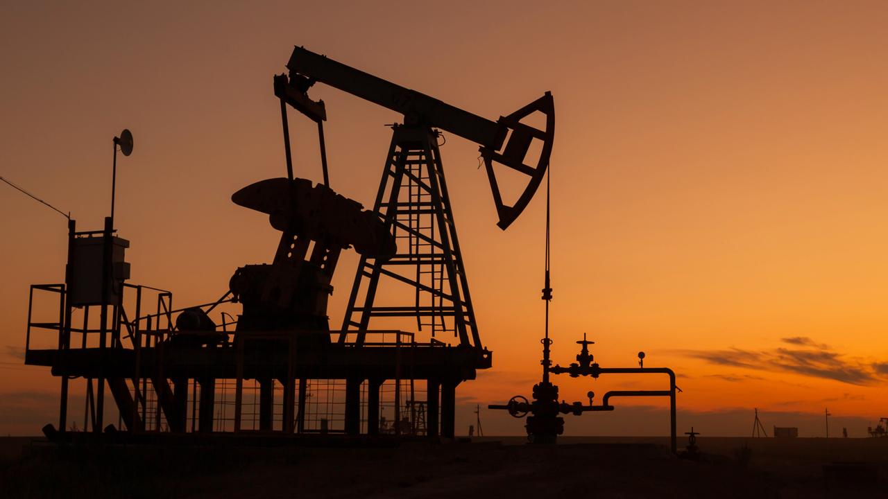 Orta Doğu Riski Petrolü Yeniden Yükseltti: Brent 84,85 Dolara Çıktı