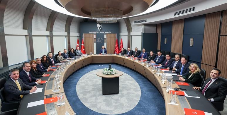 YENİ Parti’de isim değişikliği gündemi: 3 alternatif isim masada