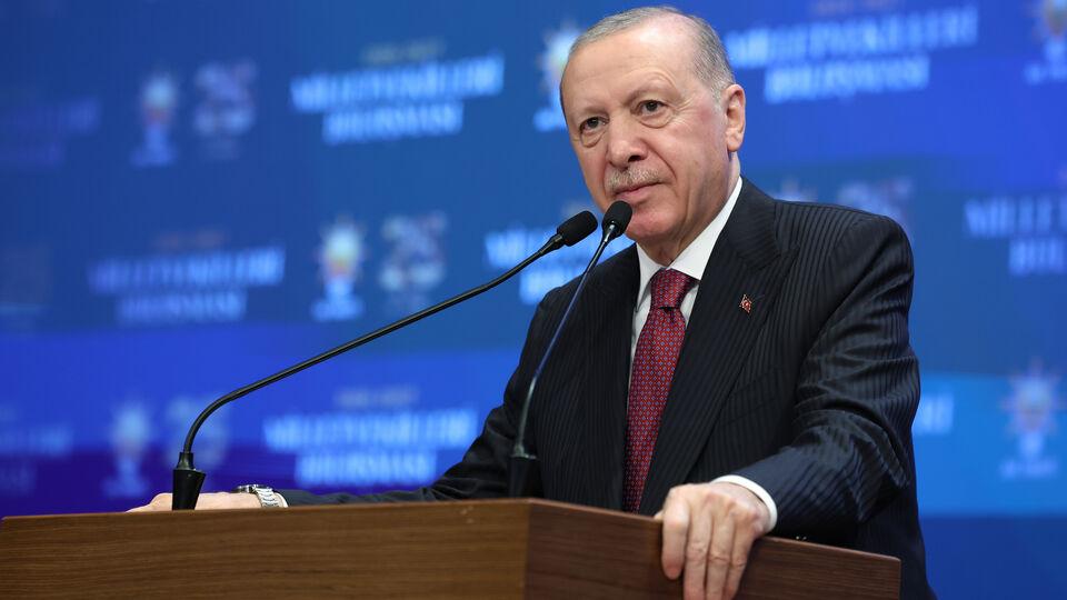 Cumhurbaşkanı Erdoğan: “Gençlerimizi tekno-oligarkların tahakkümüne bırakmayacağız”