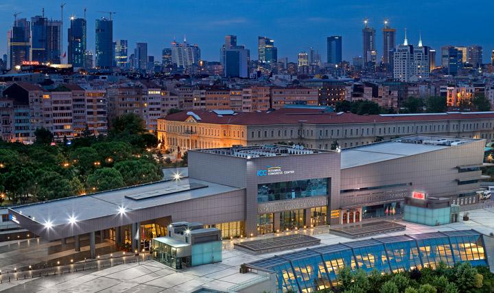 Şişli’de konser faciası: Fenalaşan 3 kişiden 2’si hayatını kaybetti