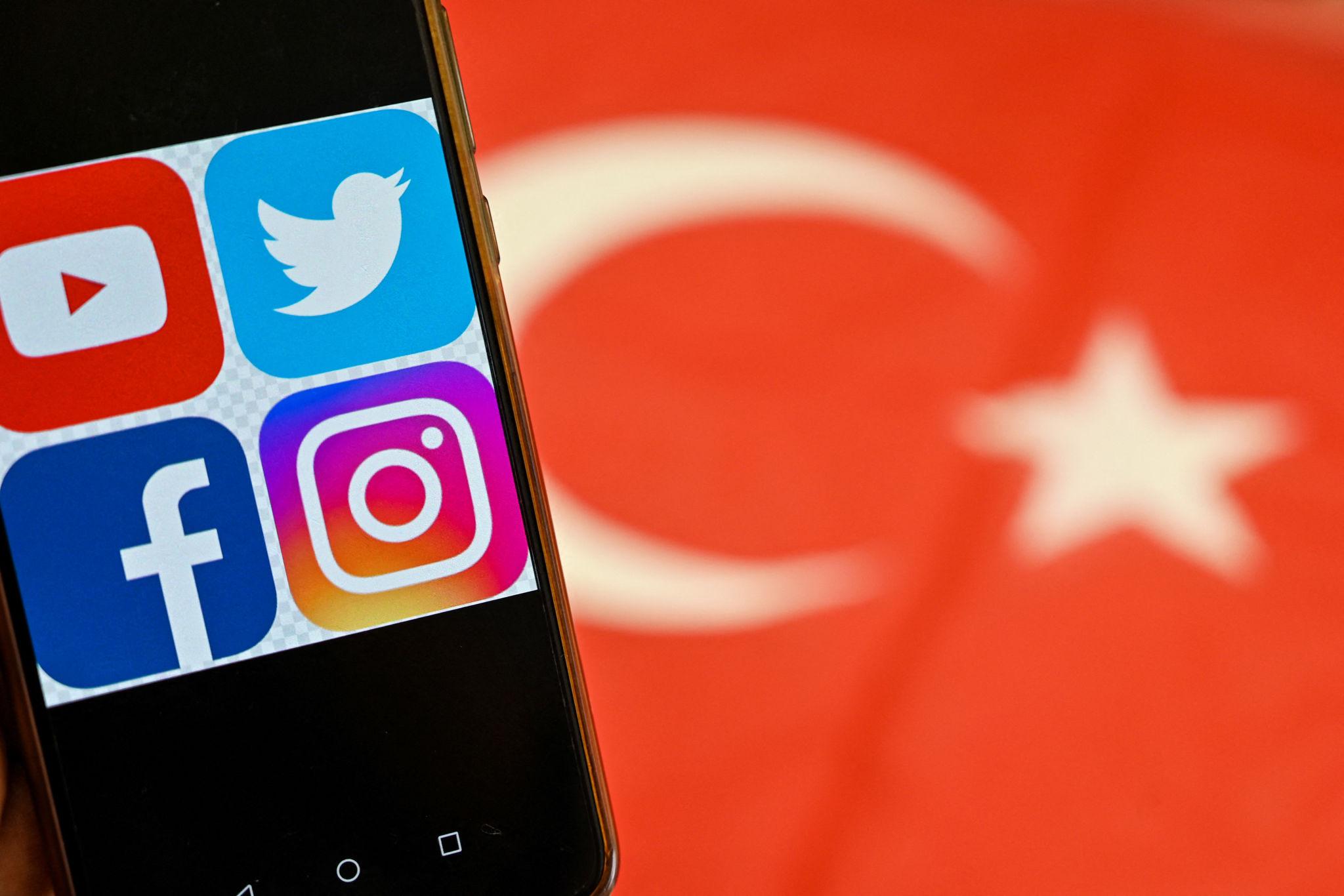 Sosyal medyada yeni dönem: Türkiye’de yeni düzenleme hazırlığı