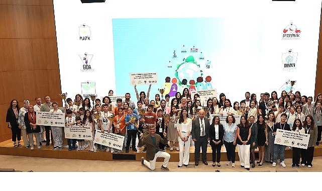 35 Binden Fazla Öğrenciye Ulaşan Doğa Öncüleri Programı'nda Gençler Projelerini Paylaştı
