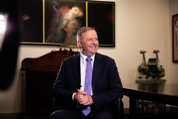 Albanese: Çalışanlara vergi indirimi ve ilk kez ev alacaklara destek yasalaştı