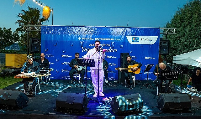 Anne Şehir yaz akşamlarında “Arabesk" rüzgârı esti