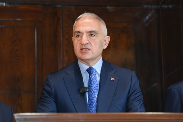 Bakan Ersoy'dan AK Parti Antalya Milletvekili Kemal Çelik’in ağabeyi için taziye mesajı