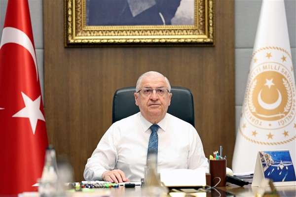 Bakan Güler, Polonya Cumhurbaşkanı Nawrocki Ankara’da karşıladı
