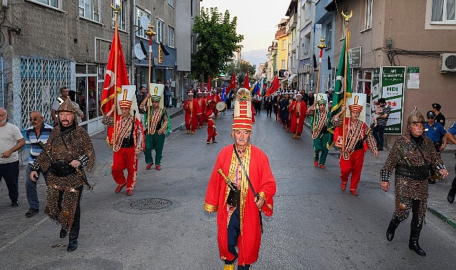 Balkanların Ezgileri Osmangazi Sokaklarında Yankılandı