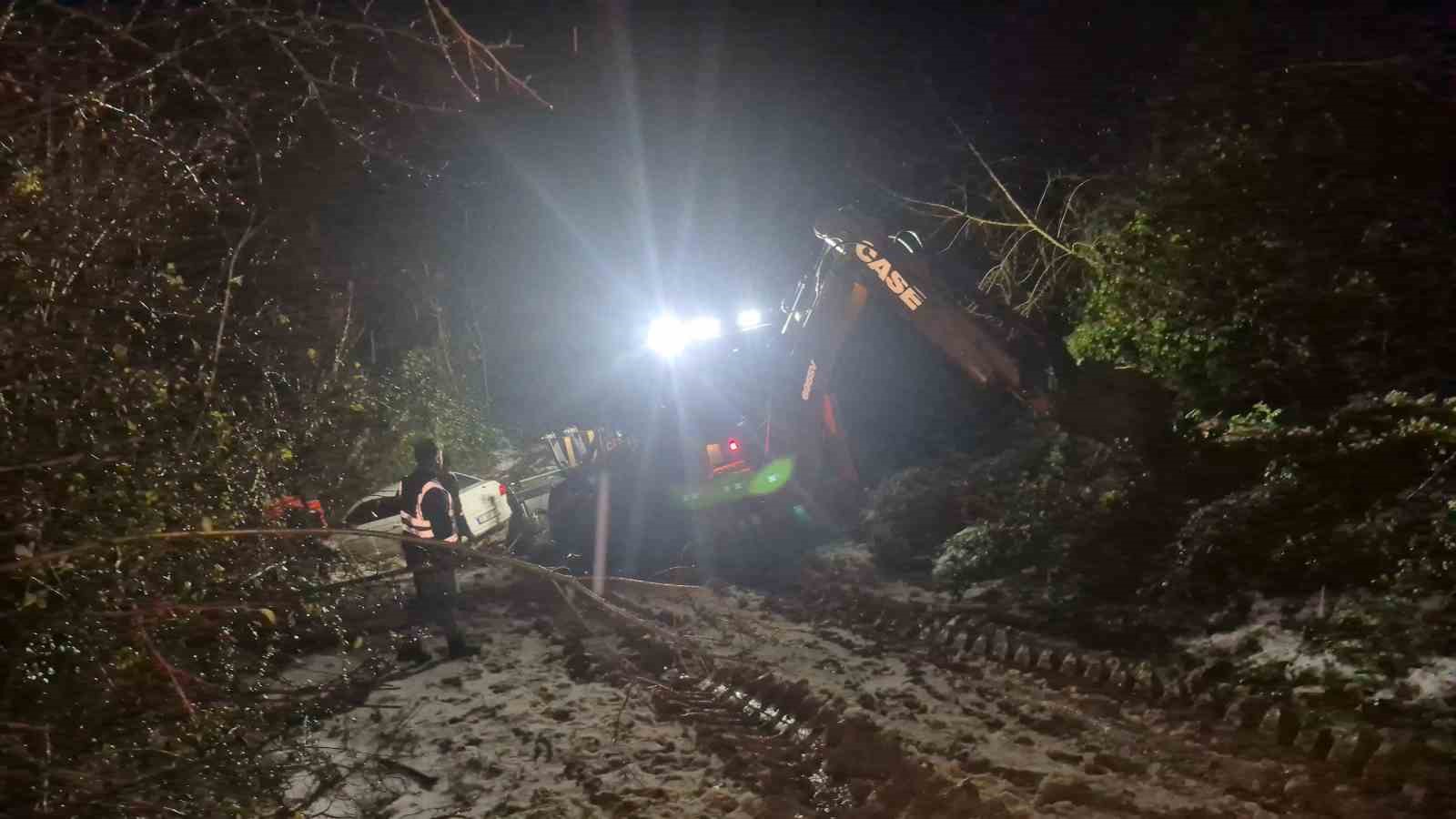 Bartın’da kiralık ev ararken ormanlık alana giren çift mahsur kaldı