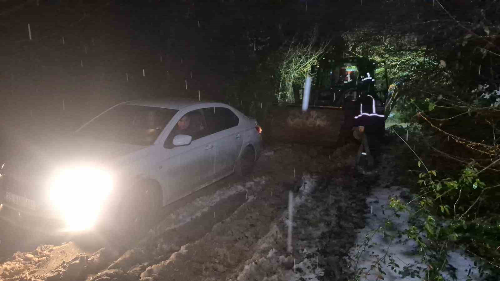 Bartın’da kiralık ev ararken ormanlık alana giren çift mahsur kaldı