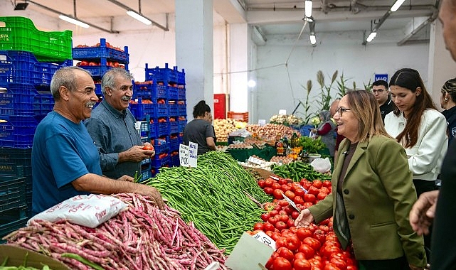 Başkan Akın Yalı Mahallesi'nde Esnaf ve Vatandaşlarla Buluştu