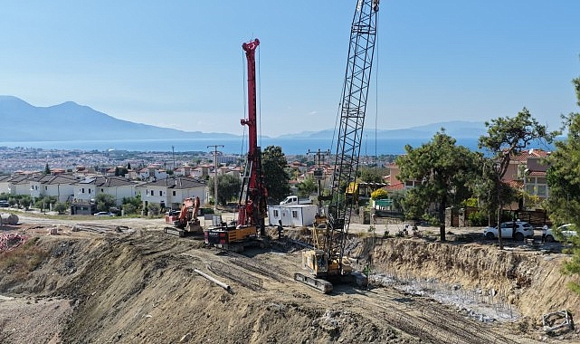 Başkan Çerçioğlu'ndan Kuşadası'nda Yol Yenileme ve Güçlendirme Çalışması