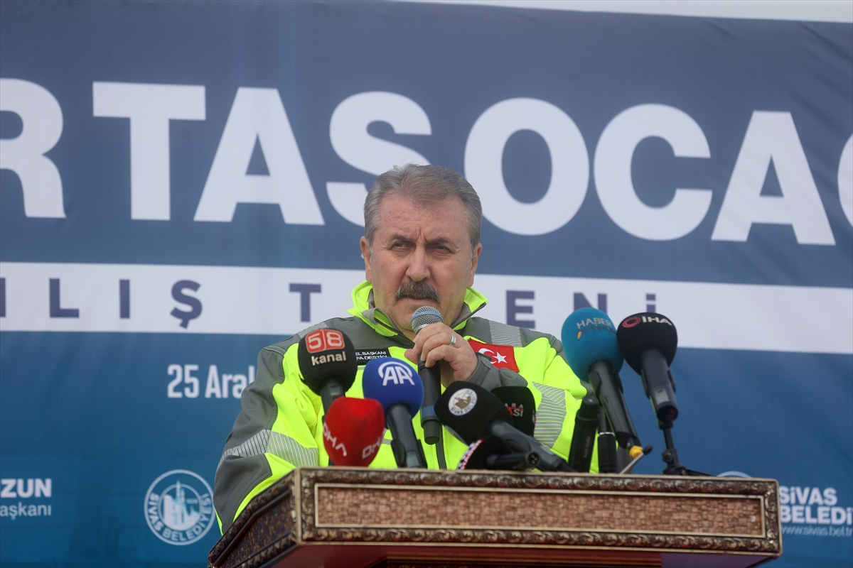 BBP Genel Başkanı Destici, Sivas'ta açılış töreninde konuştu: