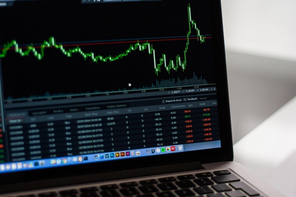 BIST 100’de 14.620 desteği öne çıkıyor