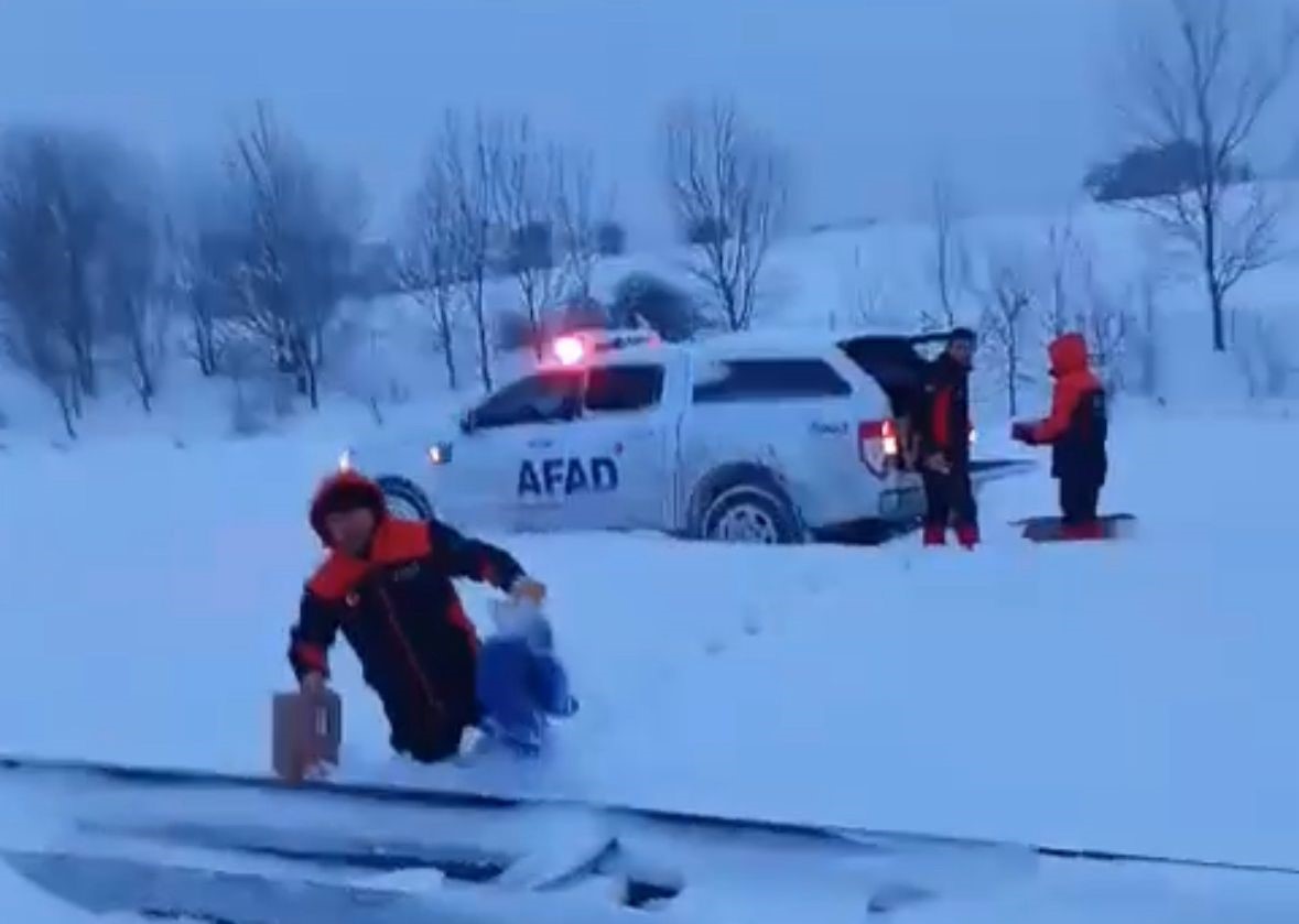 Bolu’da Gerede-Samsun yolu çift şeritten ulaşıma kapalı