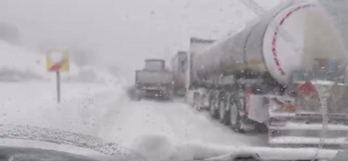 Bolu’da Gerede-Samsun yolu çift şeritten ulaşıma kapalı