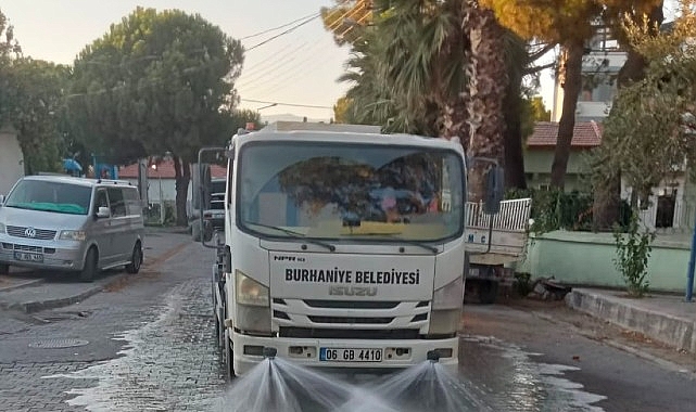 Burhaniye'de Temizlik Seferberliği