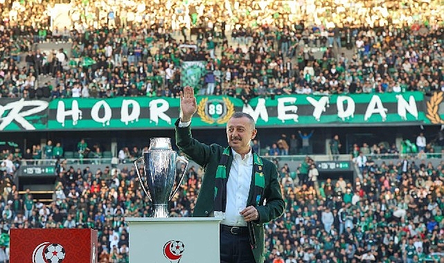 Büyükakın'dan çifte kutlama