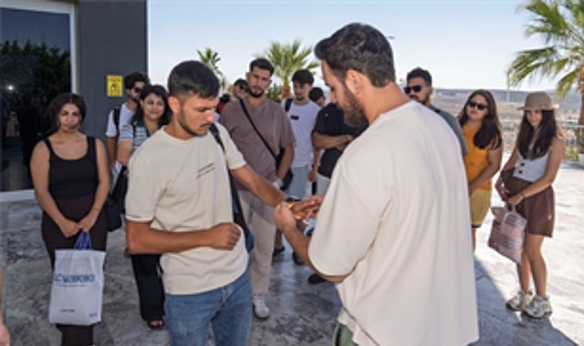 Büyükşehir'den gençlere aquapark keyfi