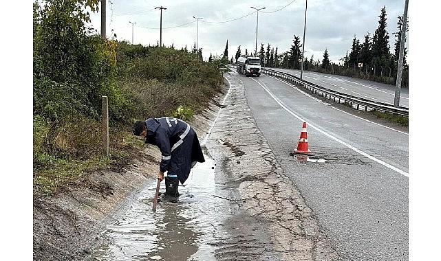 Büyükşehir'den sağanak sonrası yoğun çalışma