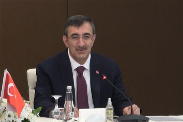 Cumhurbaşkanı Yardımcısı Yılmaz, Evrensel Aşura Matem Merasimi'ne katıldı