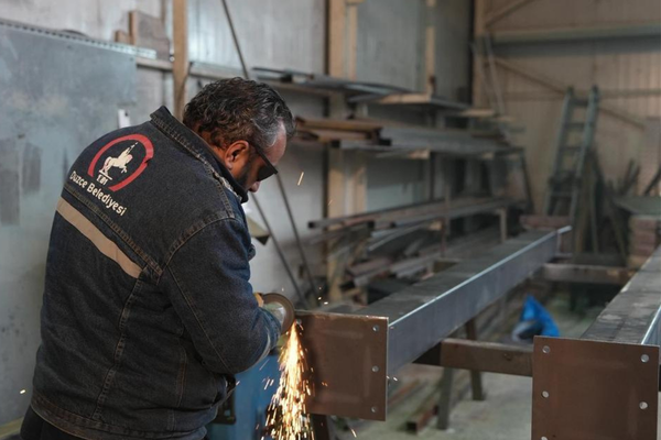 Düzce’de destek hizmetleri 5 ayda imalat ve bakım çalışması yürüttü Düzce’de destek hizmetleri 5 ayda imalat ve bakım çalışması yürüttü
