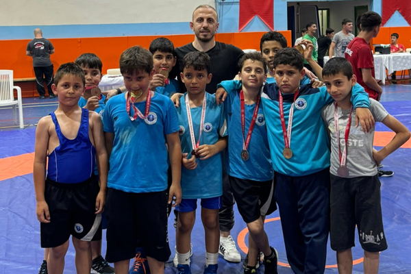 Gemlik Belediyespor güreşçilerinden il seçmelerinde başarı