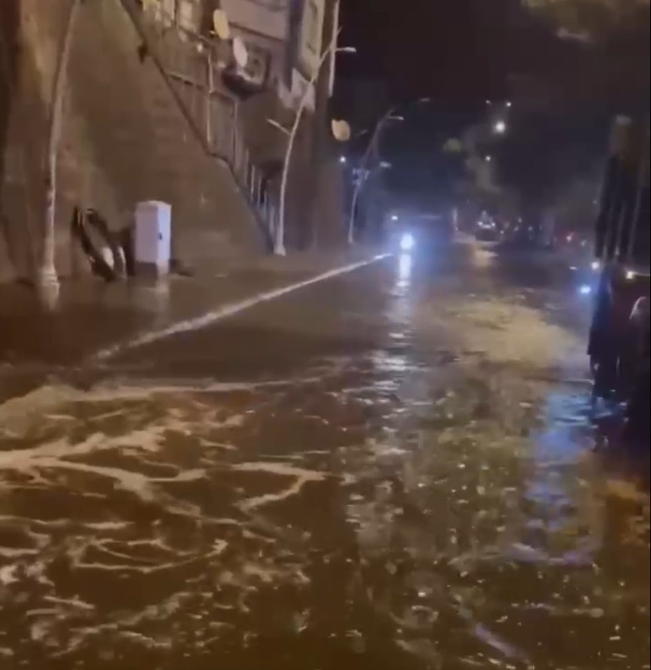 Giresun’da fırtına dalgaları taşkına neden oldu