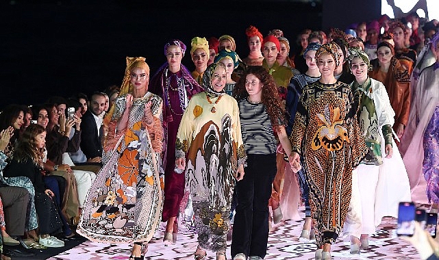 İmannoor Moda Resitali İstanbul'u salladı!
