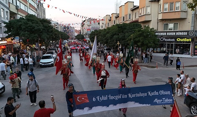 İnegöl'de 6 Eylül Coşkusu Caddelere Taştı