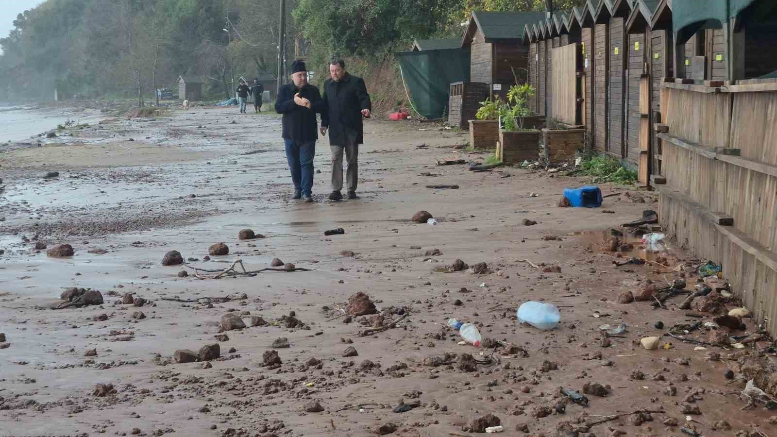 Karadeniz’de tsunamiyi andıran görüntüler
