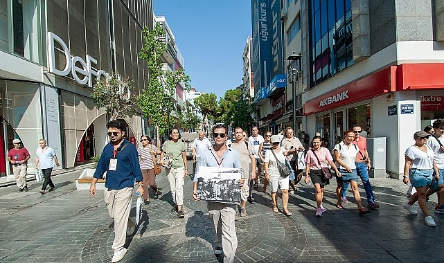 Karşıyaka'da Atatürk'ün izinde tarihe yolculuk