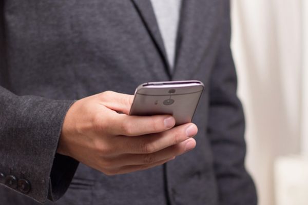 Katar ve Suudi Arabistan’dan bölgesel gelişmelere ilişkin telefon görüşmesi