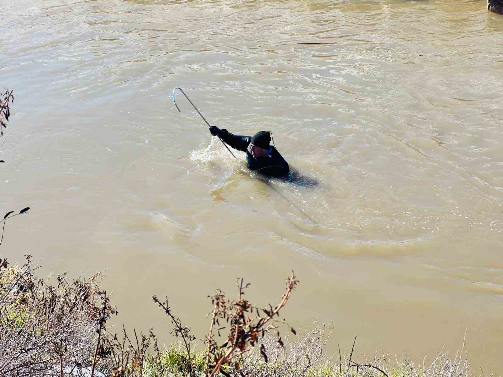 Kayıp sürücüyü arama çalışması devam ediyor