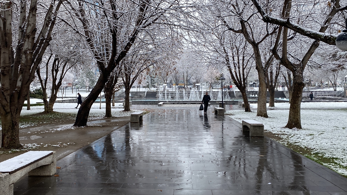 Kayseri ve Yozgat'ta kar yağışı etkili oldu