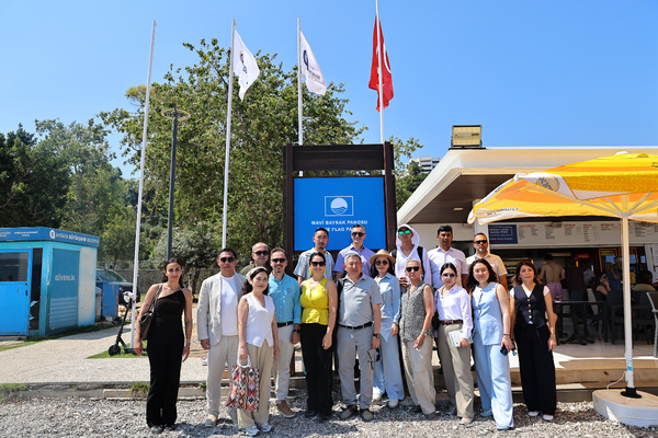 Kırgız heyetten, Antalya 'daki Mavi Bayrak uygulamalarını inceleme ziyareti