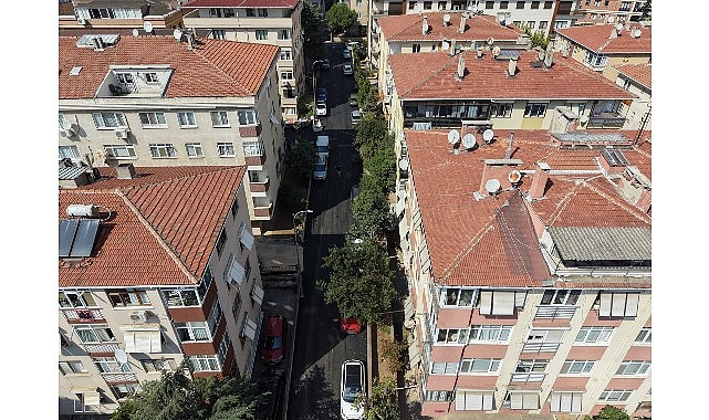 Maltepe Belediyesi Küçükyalı'da Asfalt Çalışmalarına Devam Ediyor