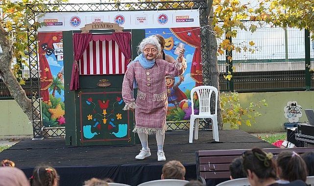 Maltepe'de yaz akşamları tiyatro ve konserle renkleniyor